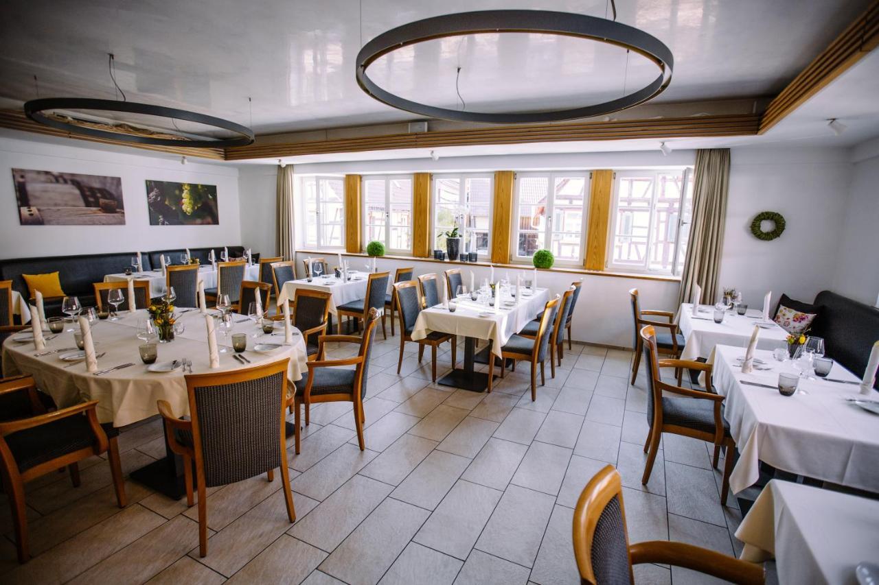 Hotel Restaurant Lamm Rosswag Фаинген-ан-дер-Енц Екстериор снимка